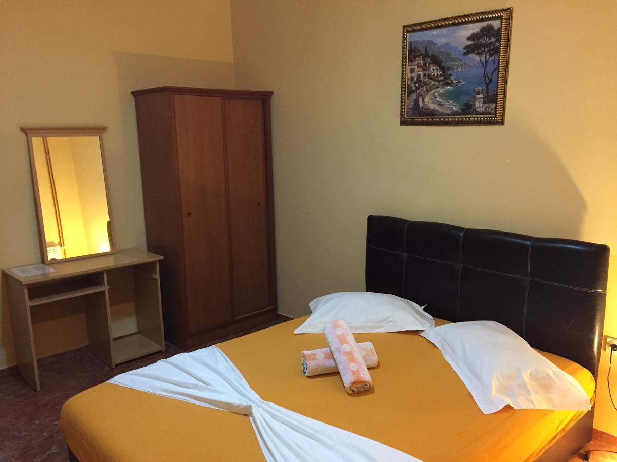 Hotel Casa Hena Ulcinj Exterior foto