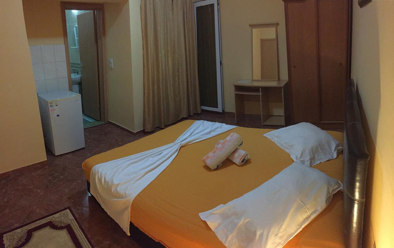 Hotel Casa Hena Ulcinj Exterior foto