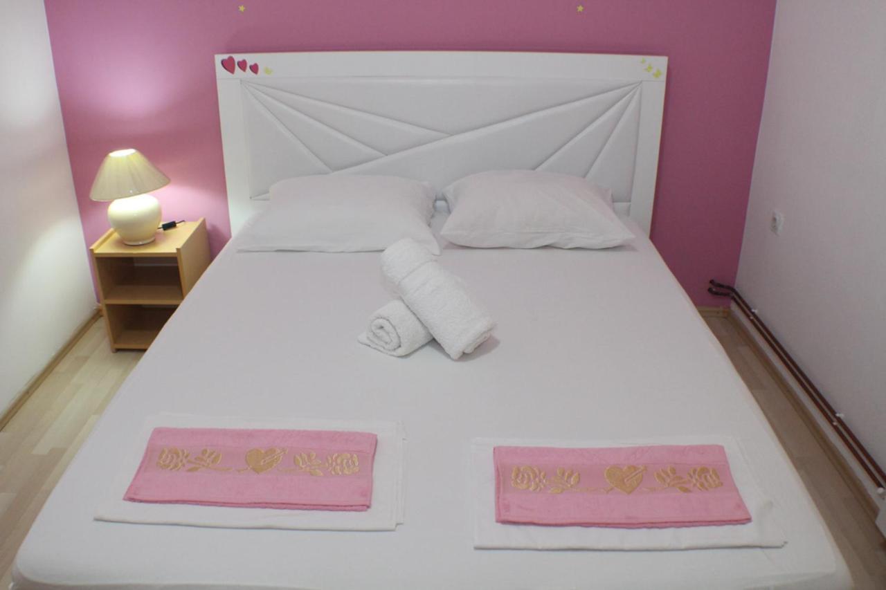 Hotel Casa Hena Ulcinj Exterior foto